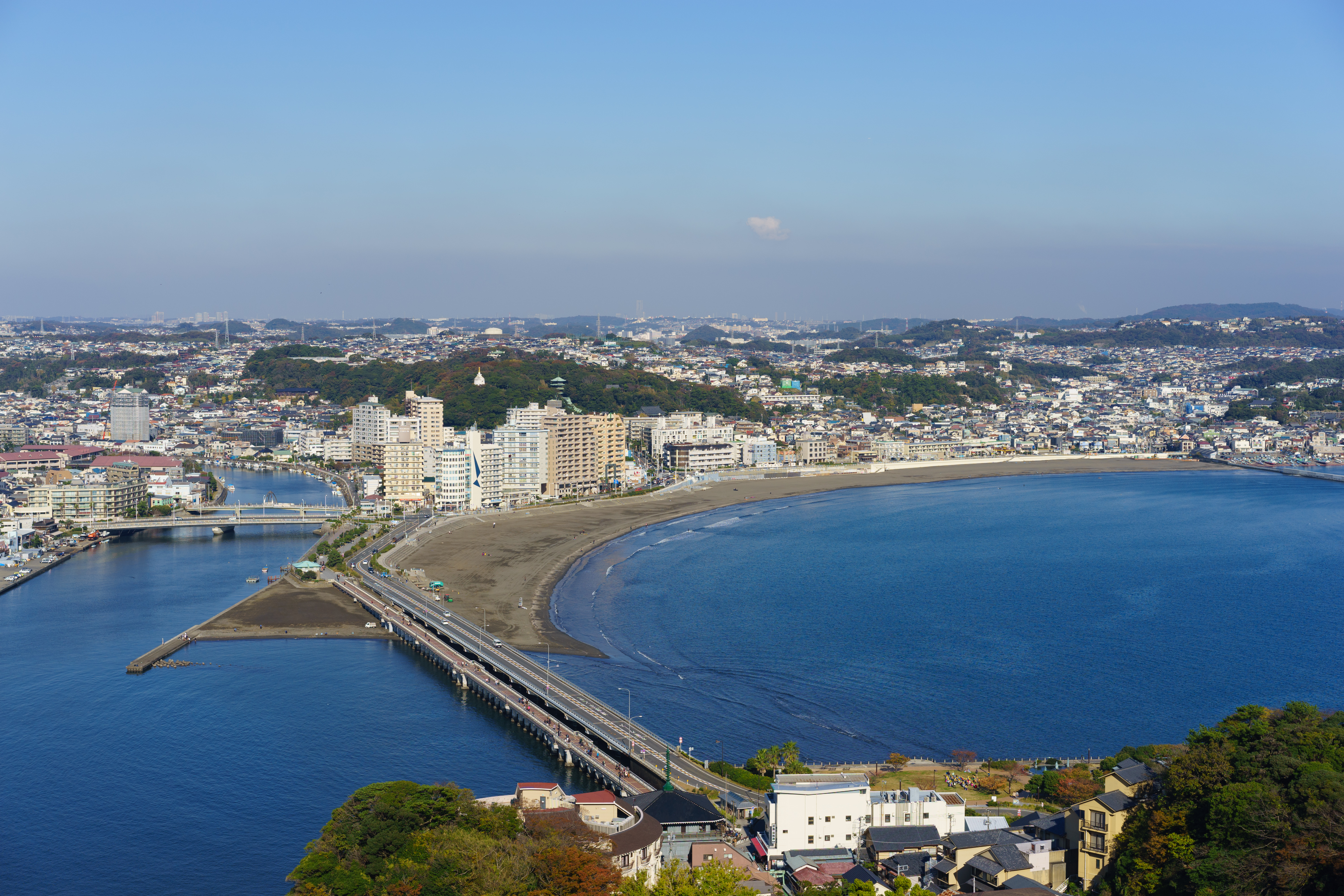 五頭龍と天女 ― 江島縁起
