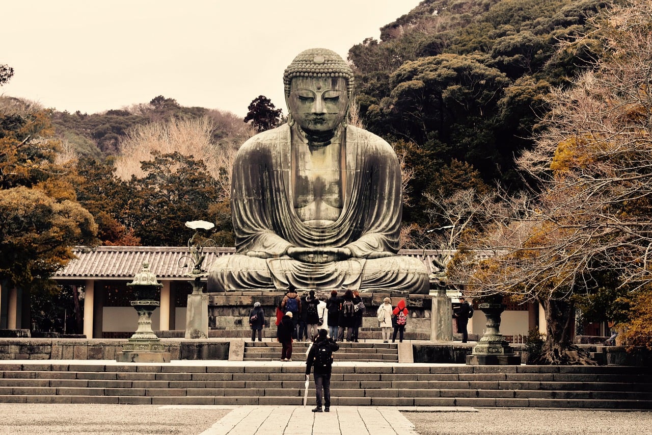 The Great Buddha of Kamakura — The Buddha That Lost Its Roof