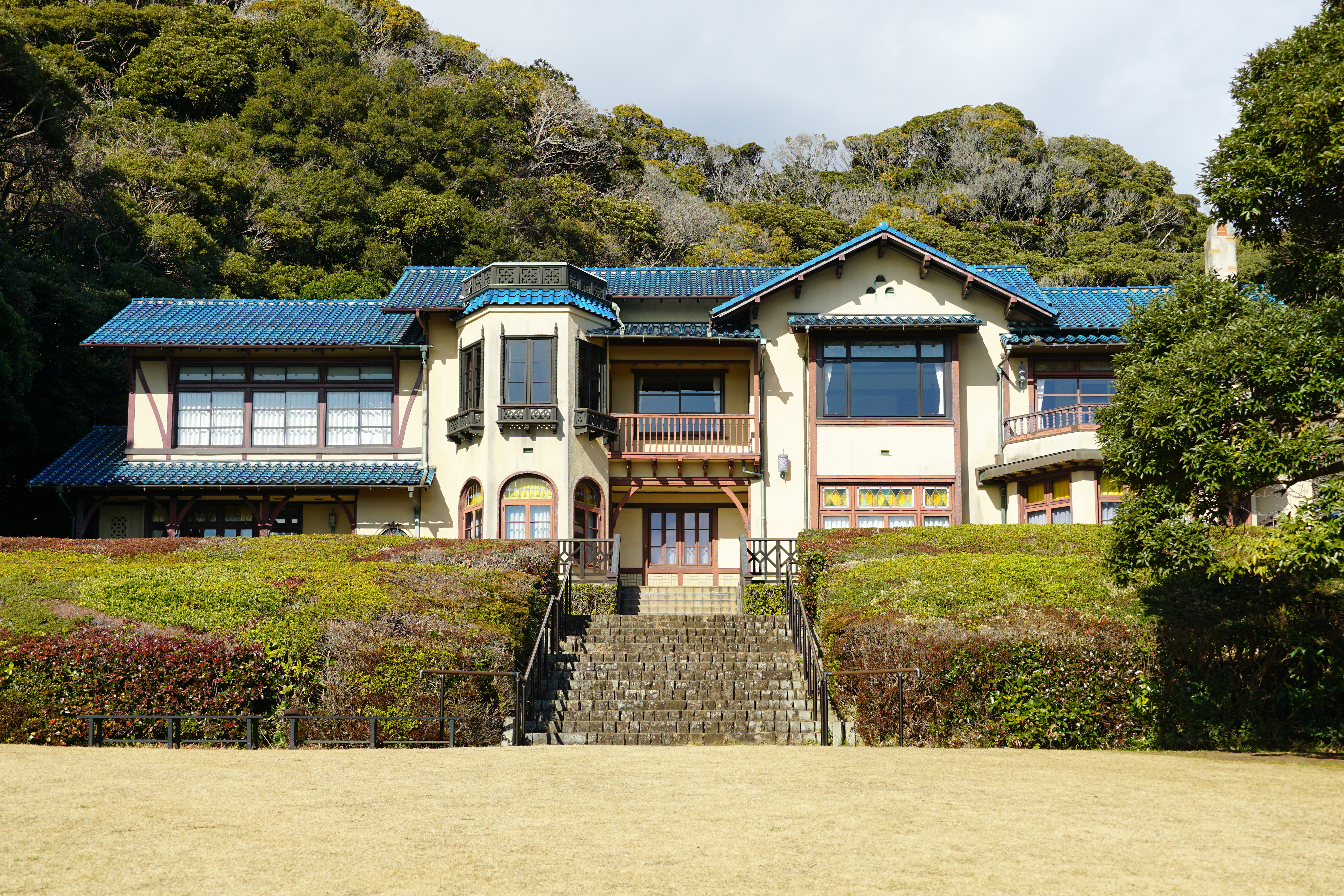鎌倉文士と別荘の町 ― 洋館に残る書き直しの線