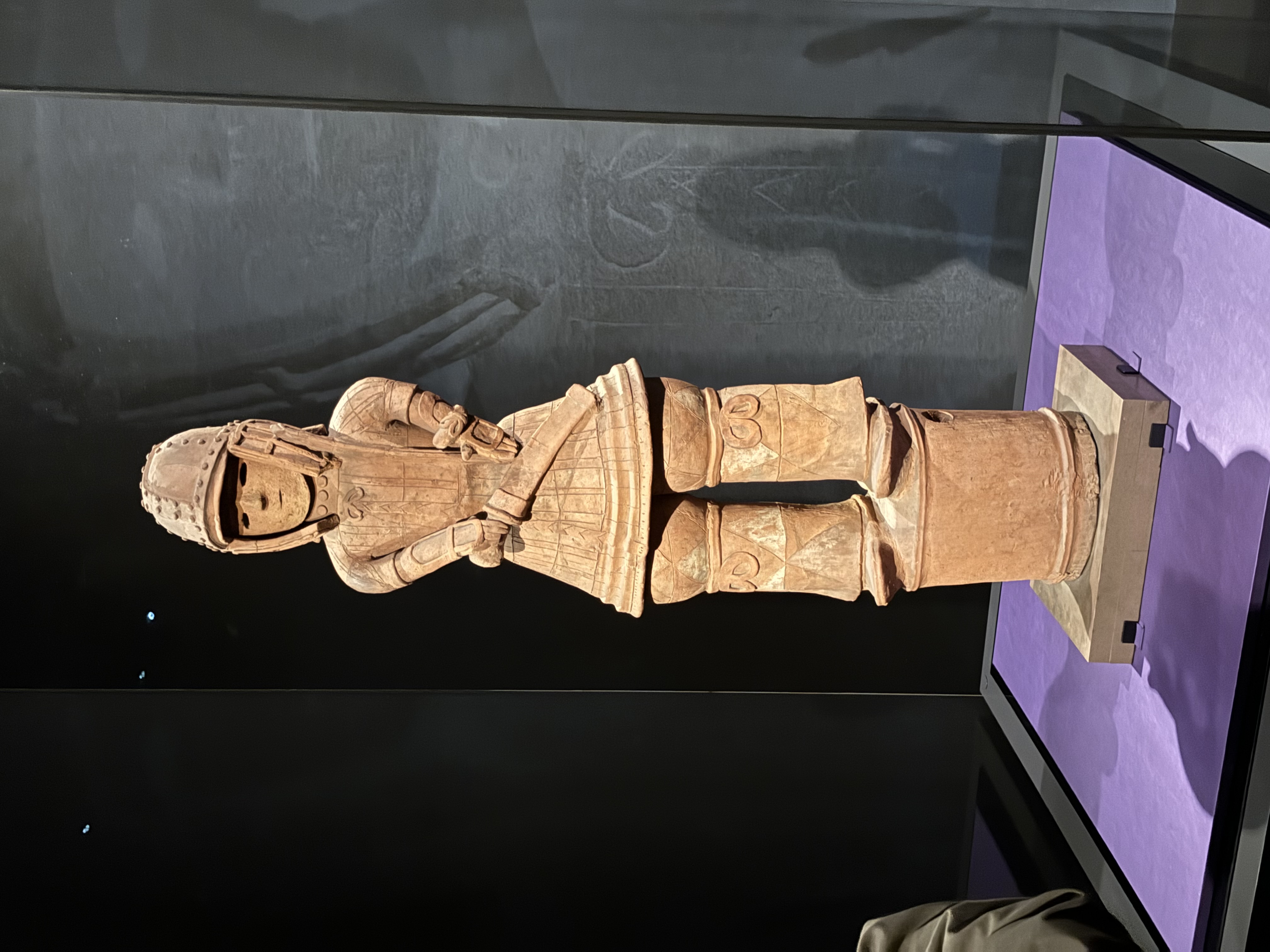 埴輪・葺石・濠 ― 墳丘を飾った古代のデザインと土木技術